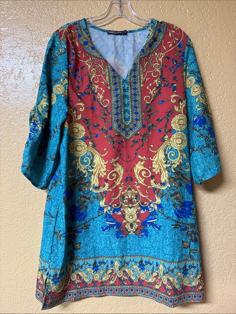 Turquoise & Red Printed V-Neck Tunic Top